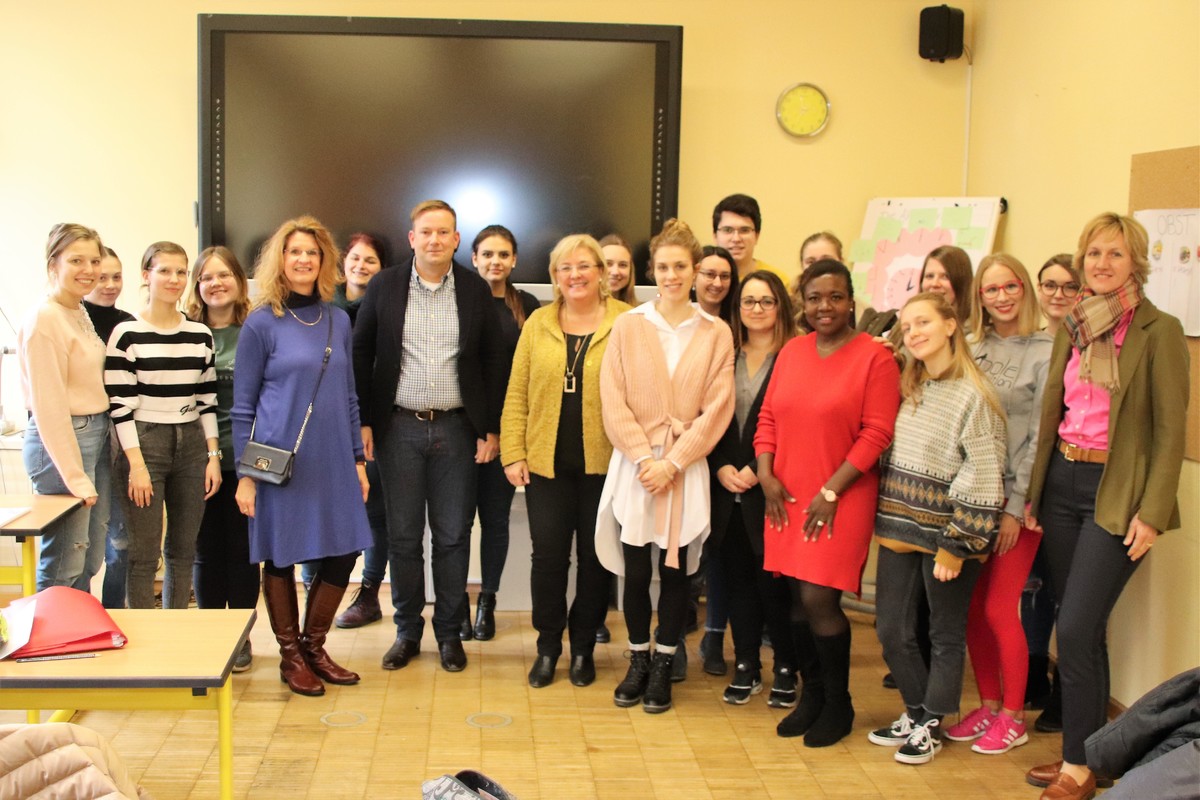Archivfoto: Besuch der Fachakademie fr Sozialpdagogik in Regensburg im Januar 2020, in der Erzieher sowie Kinderpfleger ausgebildet werden
