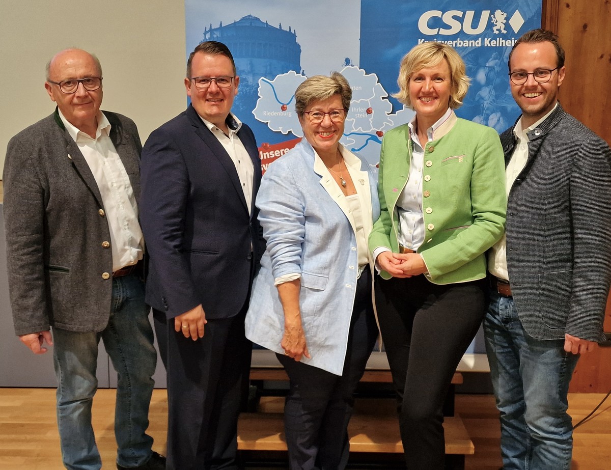 BU: Das Kandidatenteam der CSU im Landkreis Kelheim fr die Landtags- und Bezirkstagswahl 2023: v.l. CSU-Kreischef und Landrat Martin Neumeyer, Andreas Diermeier, Hannelore Langwieser, Petra Hgl, Niklas Neumeyer
