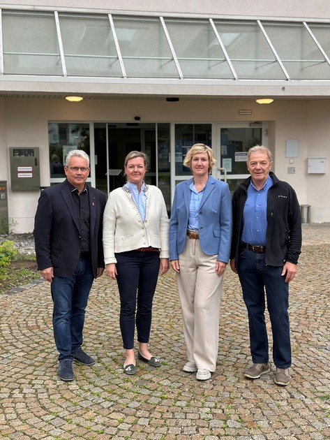 (von links) Die Kreisrte Alfons Ziegler, Maureen Sperling, Petra Hgl und Martin Huber setzen sich weiter fr eine gute Gesundheitsversorgung in der Region ein. (Foto: Stefan Scheuerer)
